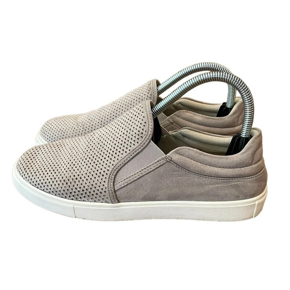 Steve Madden women’s Whilma slip-on sneaker, faux suede, SZ 8 gray - Picture 1 of 10